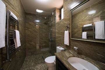 Люкс с видом на горы в  Lastiver Resort